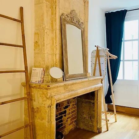 Le Flamant, Centre Ville, Lr132 *