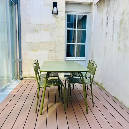 Le Flamant - Beau T2 Avec Cour Privative * La Rochelle (Charente-Maritime)