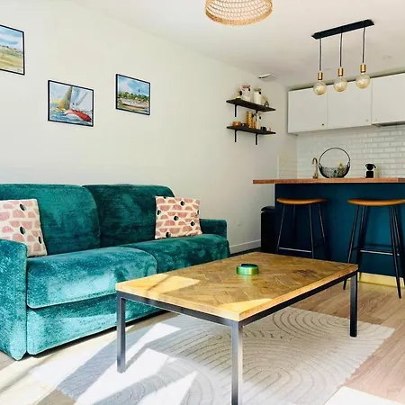 Le Flamant, Centre Ville, Lr132 *